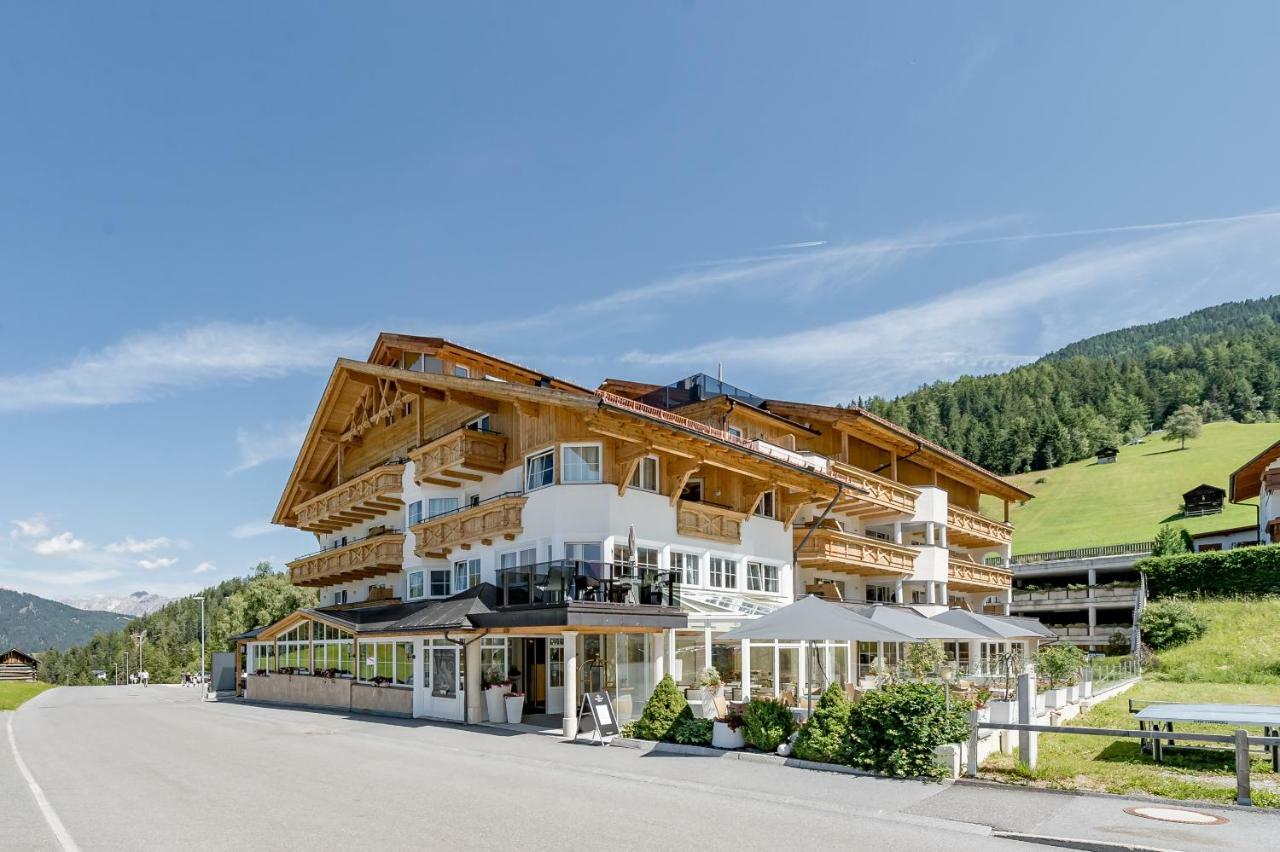 Hotel Andy 4 Sterne Superior Jerzens Εξωτερικό φωτογραφία